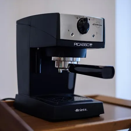 Via Morghen 63 Nápoles