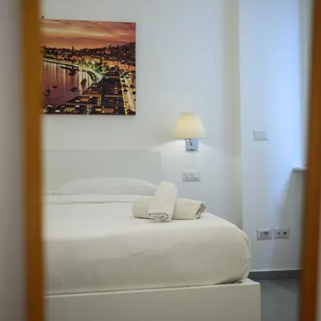 Via Morghen 63 Nápoles